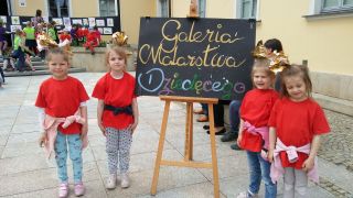 ilustracja do wpisu 
KRÓLICZKI - ,, Galeria malarska" muzeum Podlaskie